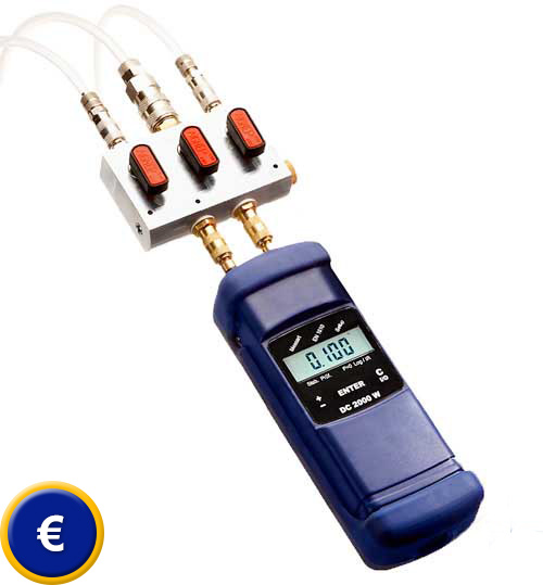 Das Dichtheitspr�fset DC2000W mit angeschlossenem Ventilblock.