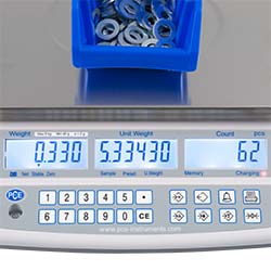 Displayansicht der geeichten Z�hlwaage PCE-BM C Serie