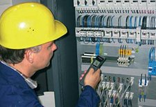 Handinfrarotthermometer MS-Pro in der Elektro- Instandhaltung