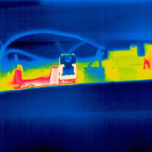 Thermische Entwicklung einer Leiterplatine mit der Wärmebildkamera PCE-TC 34