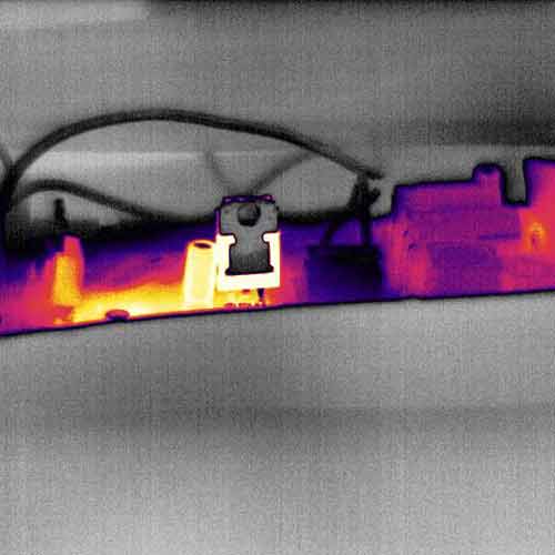 Die passende Aufnahme in hot red mit der Wärmebildkamera PCE-TC 34