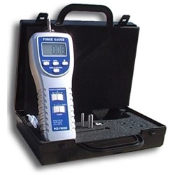 Das Penetrometer m Koffer.