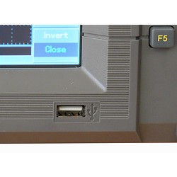 Anschlu fr USB-Stick des Speicheroszilloskops PCE-UT 2042C