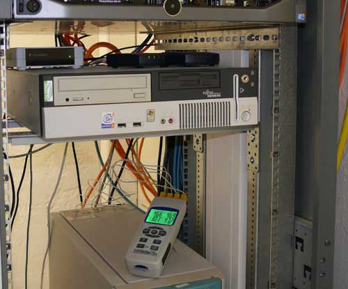 Das Echtzeit Datenlogger Temperaturmessgert PCE-T 390 bei der Temperaturberwachung