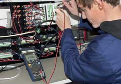 TRMS Digital Multimeter in der Anwendung