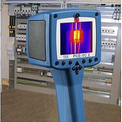 Die W&auml;rmekamera PCE-TC 2 in der Elektotechnik