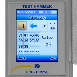 Der digitale Betonprfhammer PCE-HT 225E ist mit einem LC-Display ausgestattet