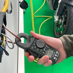 Induktive Messung mit dem EVSE Messzange PCE-DC 9EV