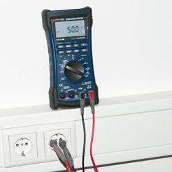 Das Isolations-Multimeter kann auch bei der täglichen Überwachung und Überprüfung Anwendung finden.