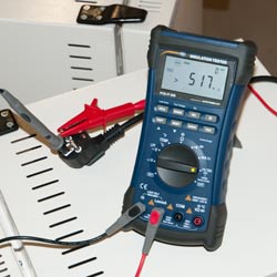 Durch vielfältige Funktionen ist das Isolations-Multimeter in vielen Bereichen einsetzbar.