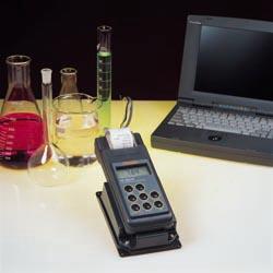 pH-Messgerät / Leitfähigkeitsmessgerät mit internen Drucker
