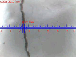 Bildaufnahme vom Rissweitemesser PCE-CWM 20 auf einem Computer bertragen