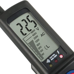 Das Display des Spannungsprüfers PCE-TT 2