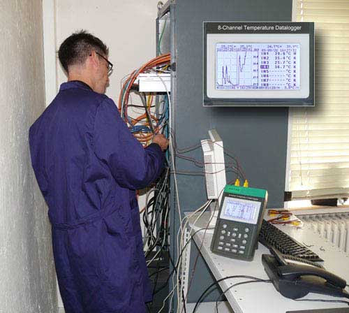 Der Temperaturdatenlogger PCE-T 800 im Einsatz bei der berwachung der Temperatur 