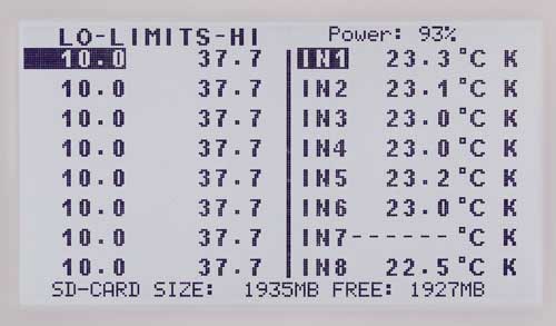 Das Display vom Temperaturdatenlogger in der Standardanzeige der Werte in Tabellenform